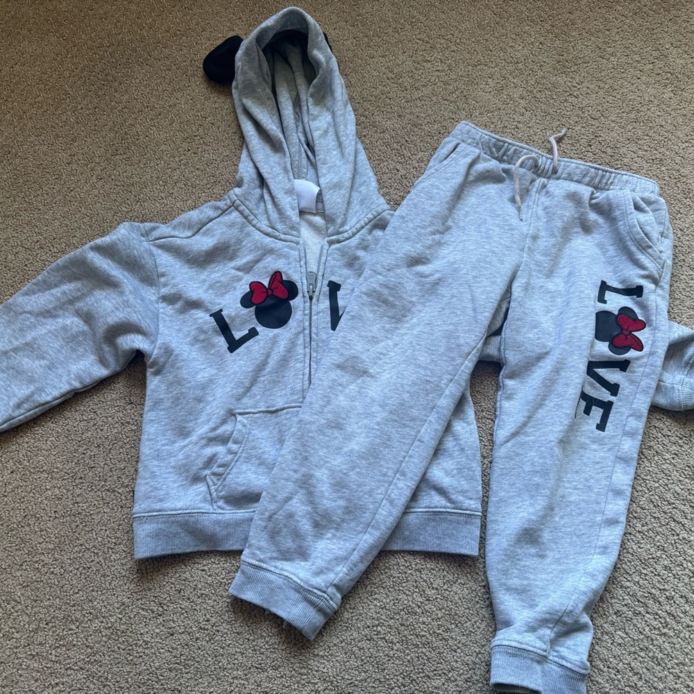 GAP Kids Gray Hoodie & Jogger Set with Minnie LOVE Graphic (Gray & Red)